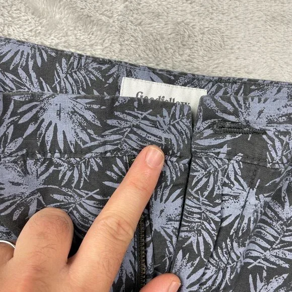 Goodfellow and Co Palm Tree Flat Front Casual Shorts Men's Size 36 - Picture 3 of 7